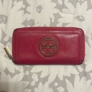 Tory Burch long wallet